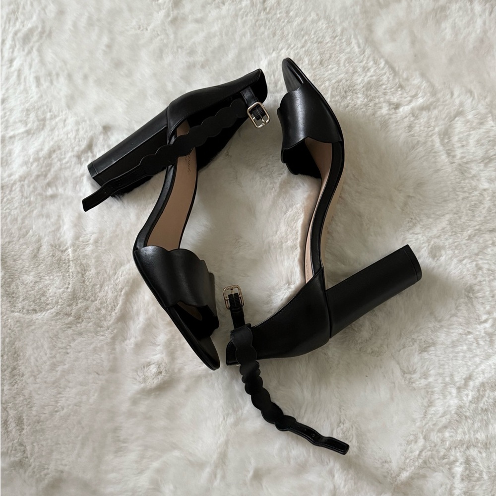 New Leather Kate Spade Black Scalloped Heels - Picture 2 of 4